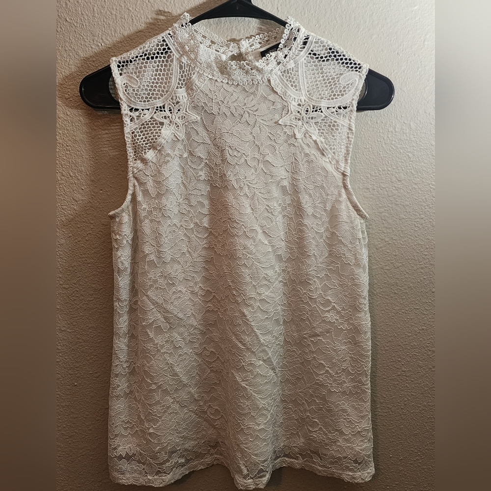 Cable & Gage Lace Sleeveless Shirt Size Small